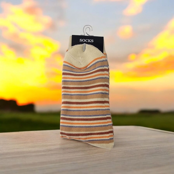 Patterned Cream Socks - Picture 2 of 2